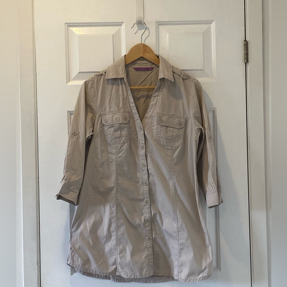 Beige button-up blouse Smart Set M – chic work office classic